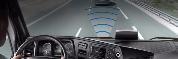 奔驰新Actros配备了多项智能安全辅助系统保障极致安全