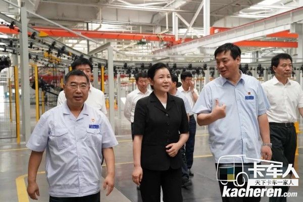 陕西省委副书记贺荣到汉德车桥宝鸡新能源及中轻卡车桥基地调研