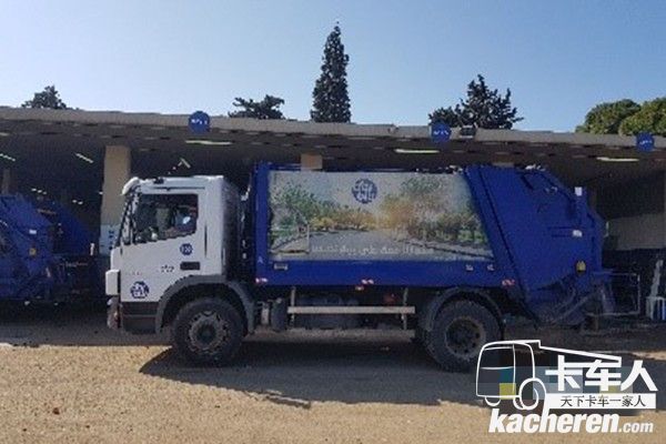 配备艾里逊3000系列全自动变速箱Atego 1729垃圾车