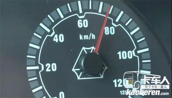 中国首款智能卡车 汕德卡综合路况车辆平均时速85公里/时
