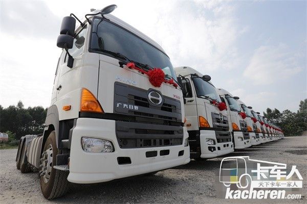 广汽日野牵引车