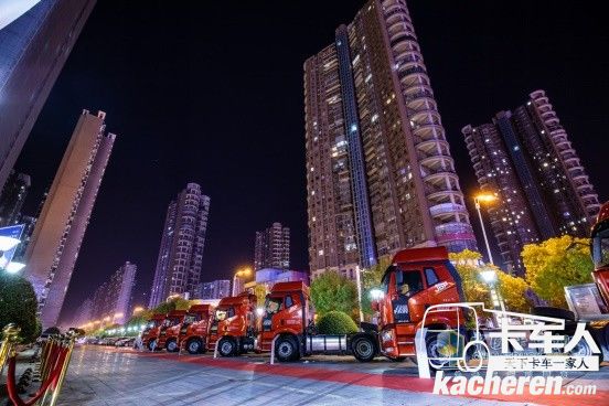 一汽解放新J6牵引车2.0全系