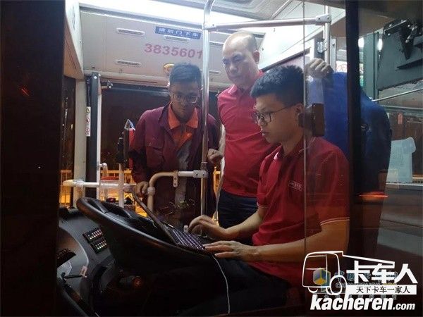 玉柴人以实际行动致敬新中国成立70周年
