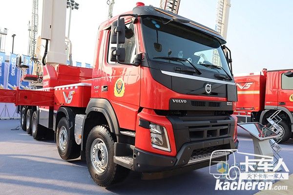 徐工和沃尔沃卡车首度合作的成果——DG88C1登高平台消防车