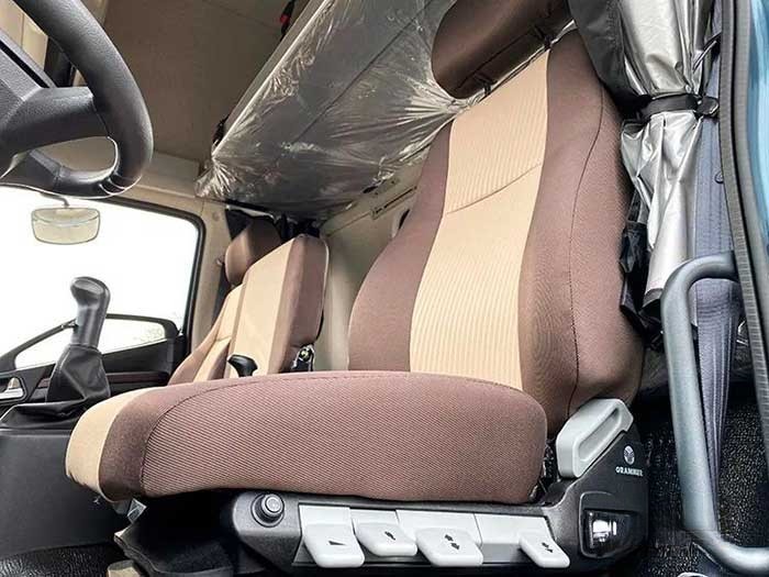一汽解放青汽JK6领航版载货车舒适升级  全星级体验
