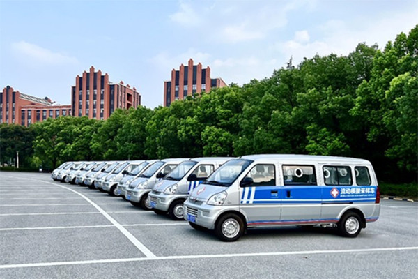 五菱商用车 核酸采样车 上海交通大学