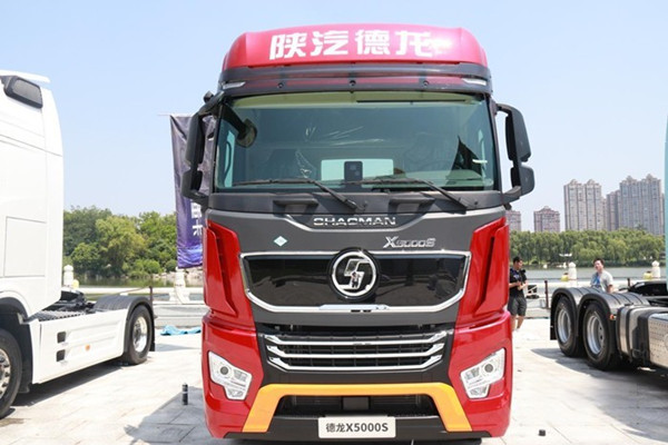  陕汽德龙X5000S LNG 牵引车