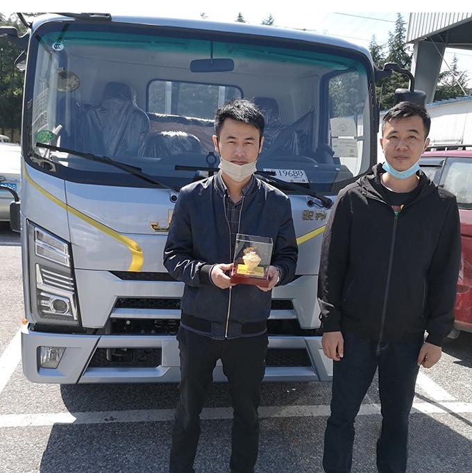 骏铃汽车,骏铃V5,骏铃金饭碗