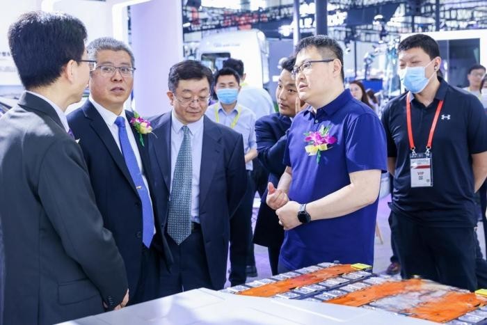 新能源重卡行业群雄逐鹿,宇通重卡凭什么脱颖而出?