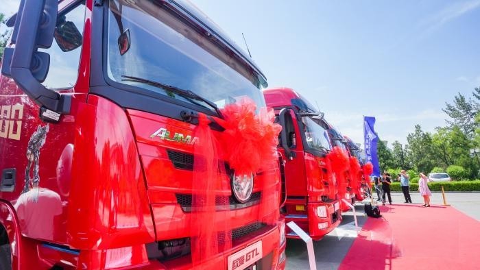 15升大马力 赚钱不费力!欧曼GTL 15升500马力燃气车全国上市