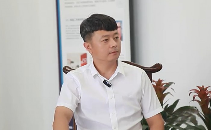解放J7